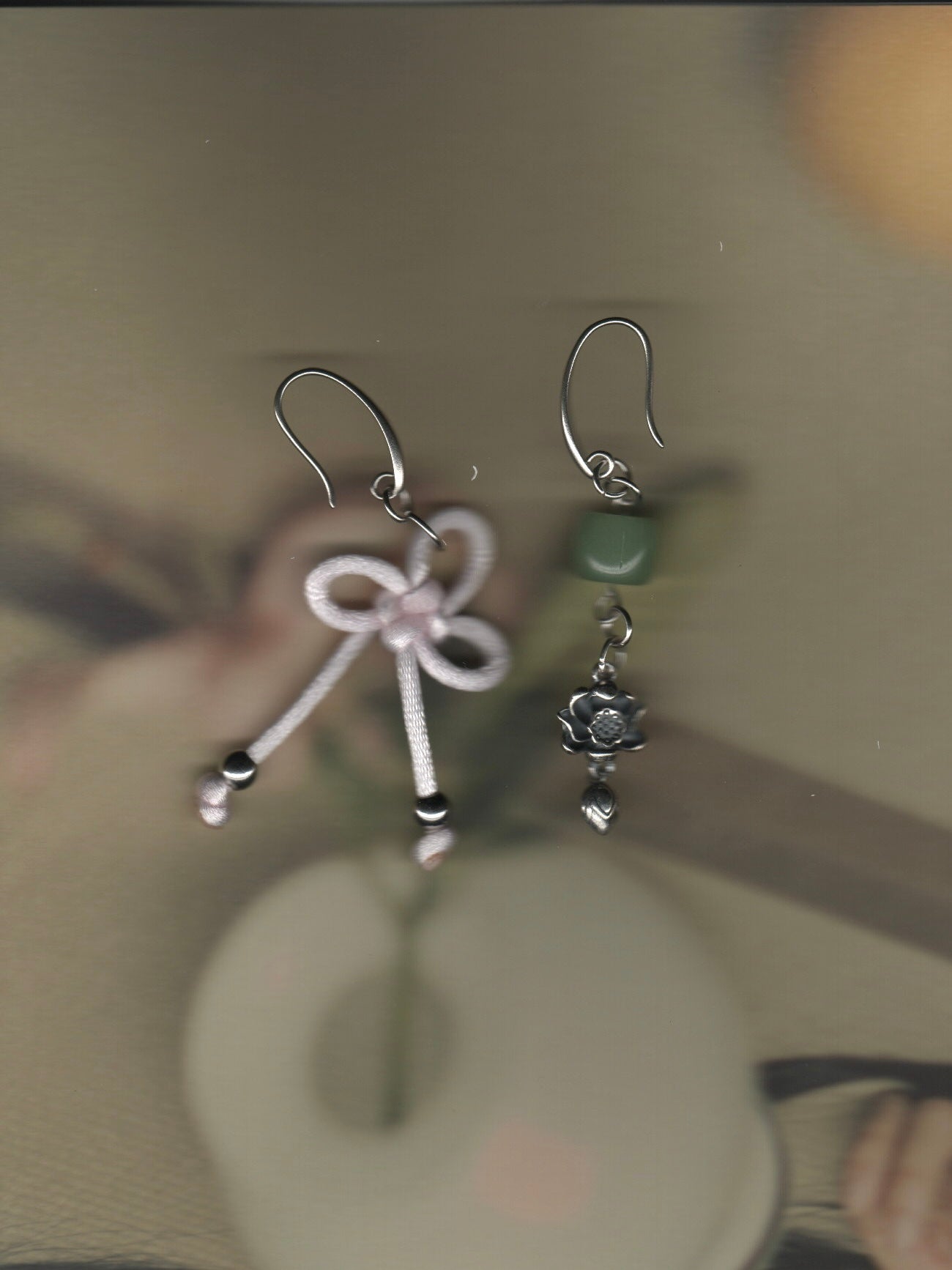 Rúyì Knotted Lotus Earrings