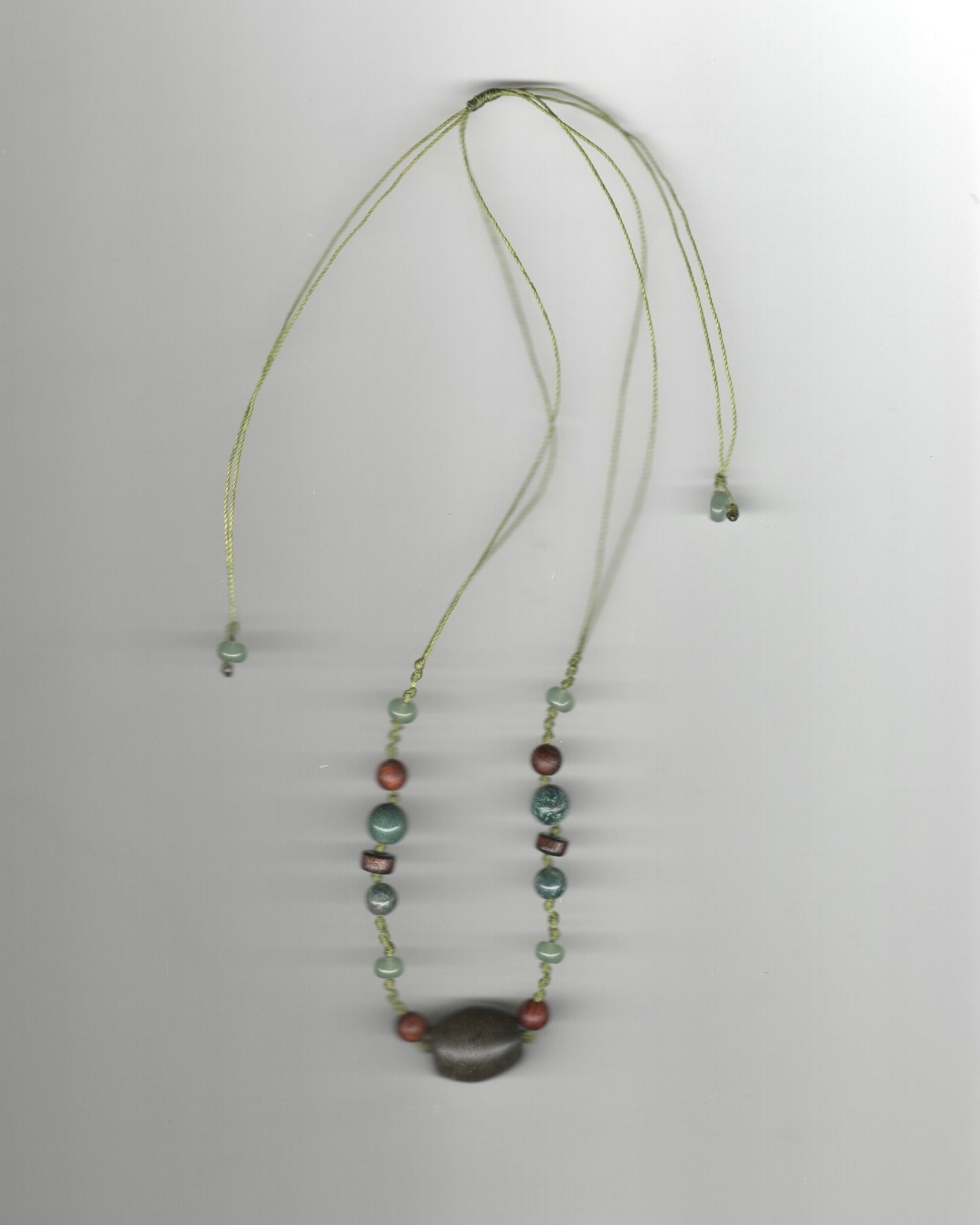 Barrel Green Knotted Necklace