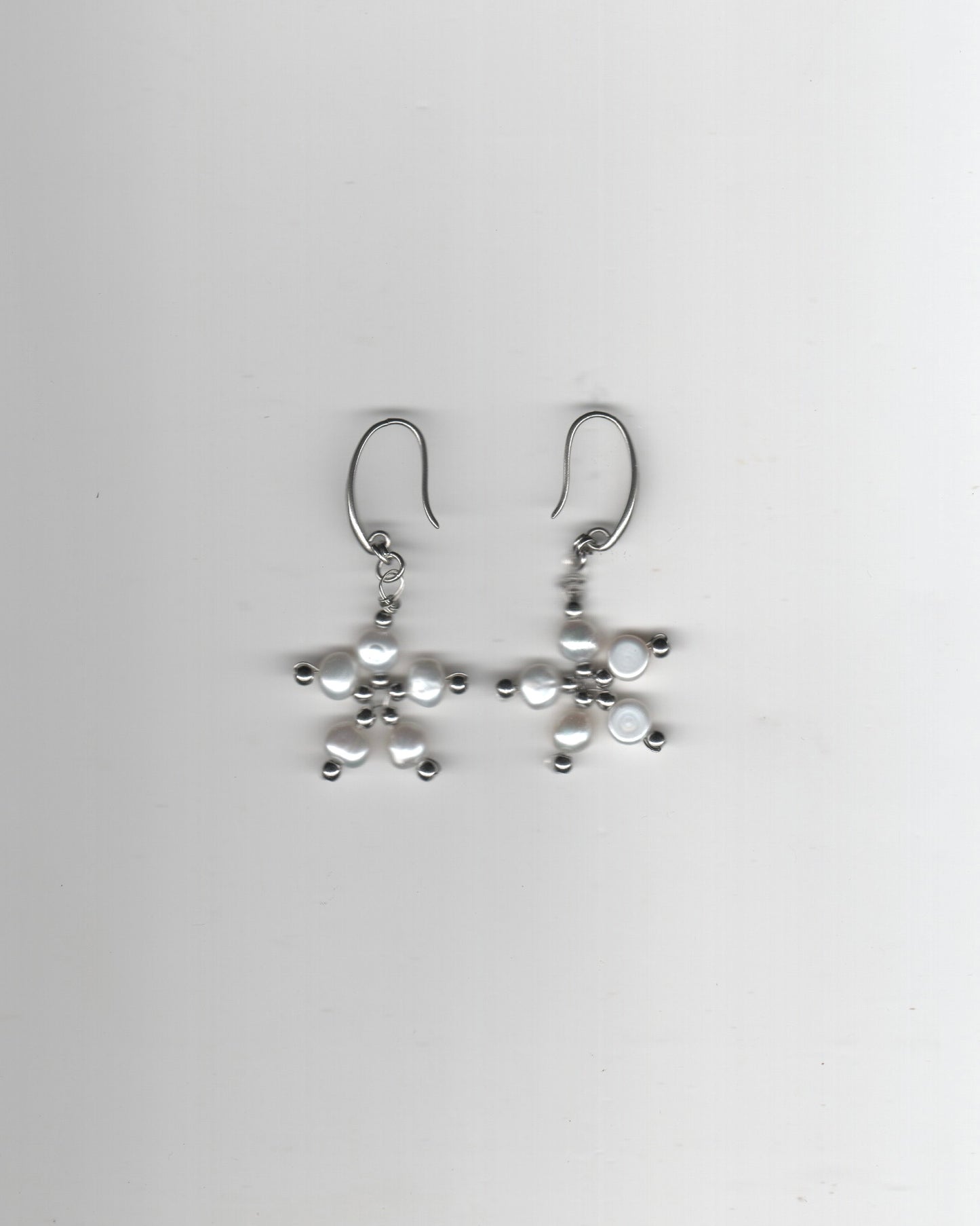 Freshwater Pearl Earrings in Ivory