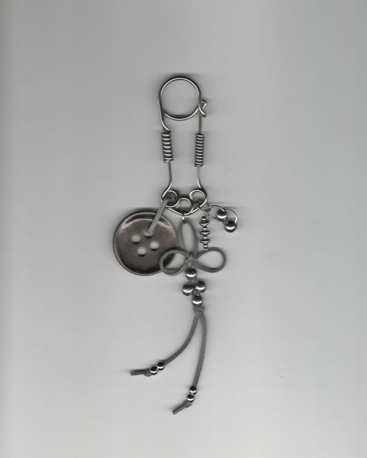 Clover Suede Knot Button Carabiner