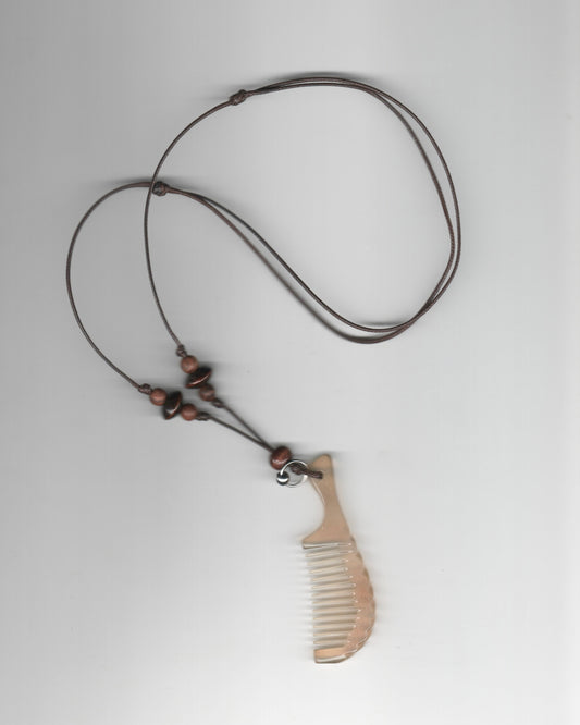Shū Comb Necklace
