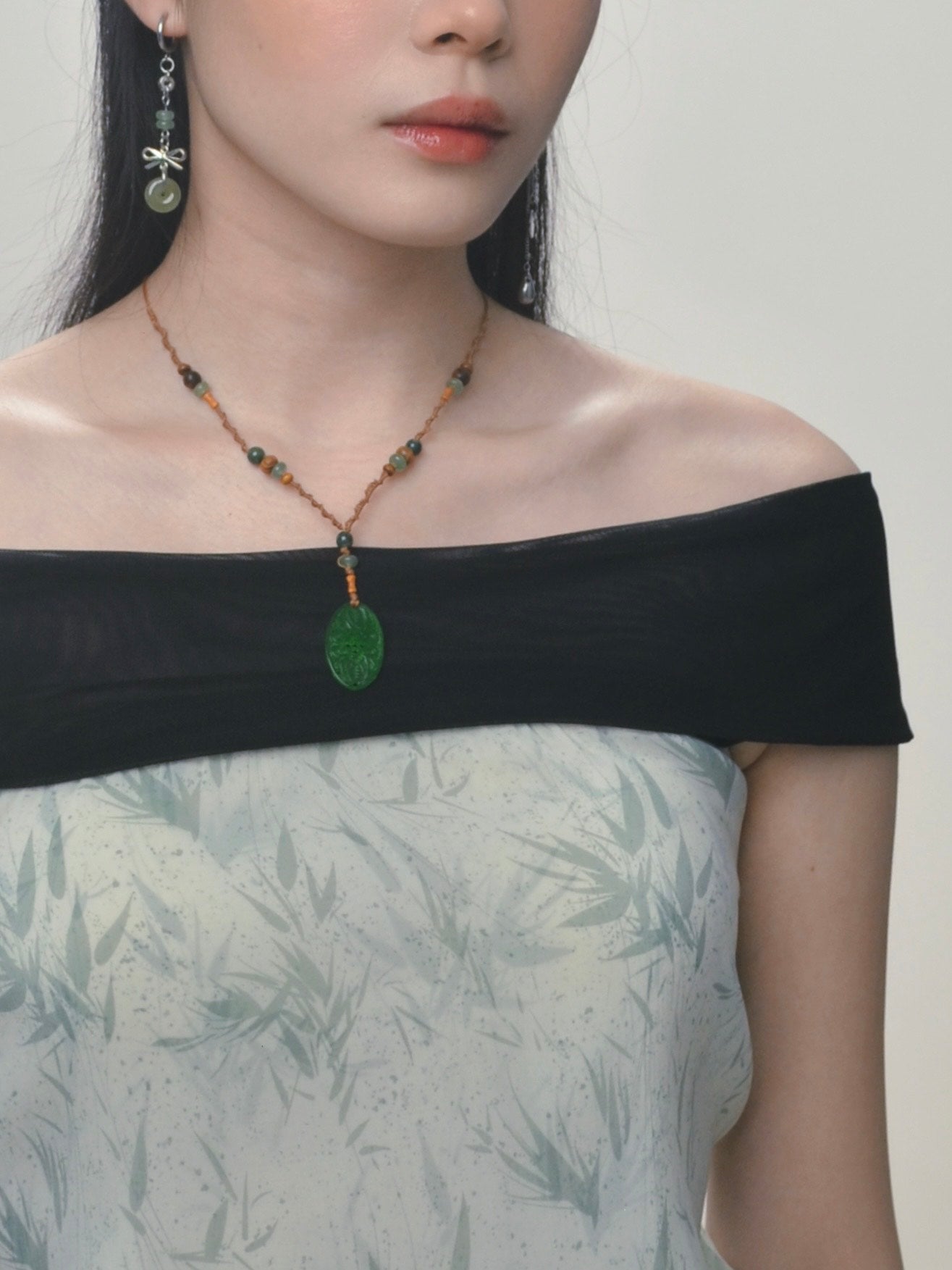 落叶 Falling Leaf Knotted Necklace